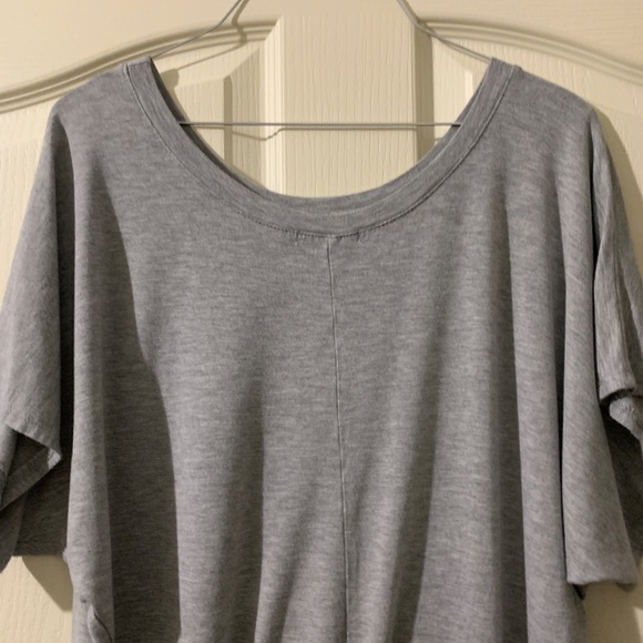 Legging Shirt with Flowy Sleeves - Picture 6 of 8